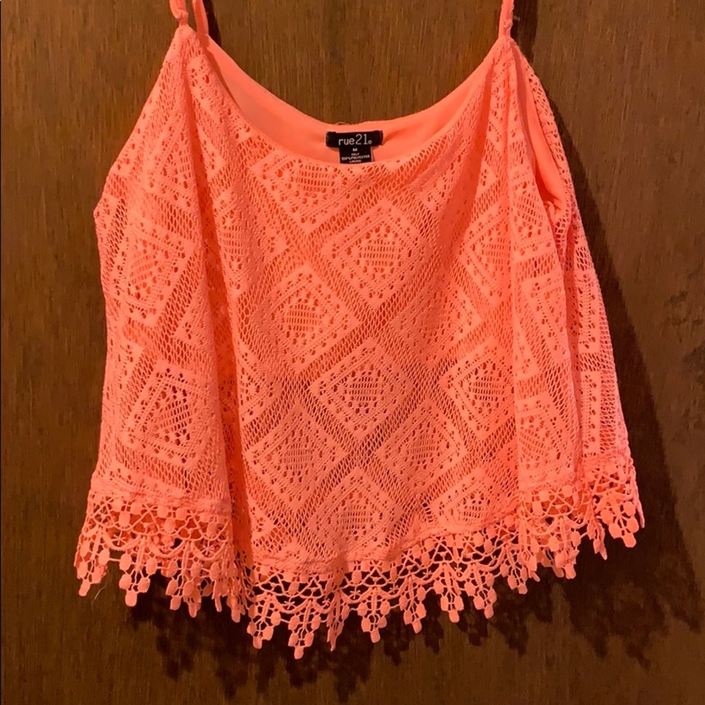 crop top